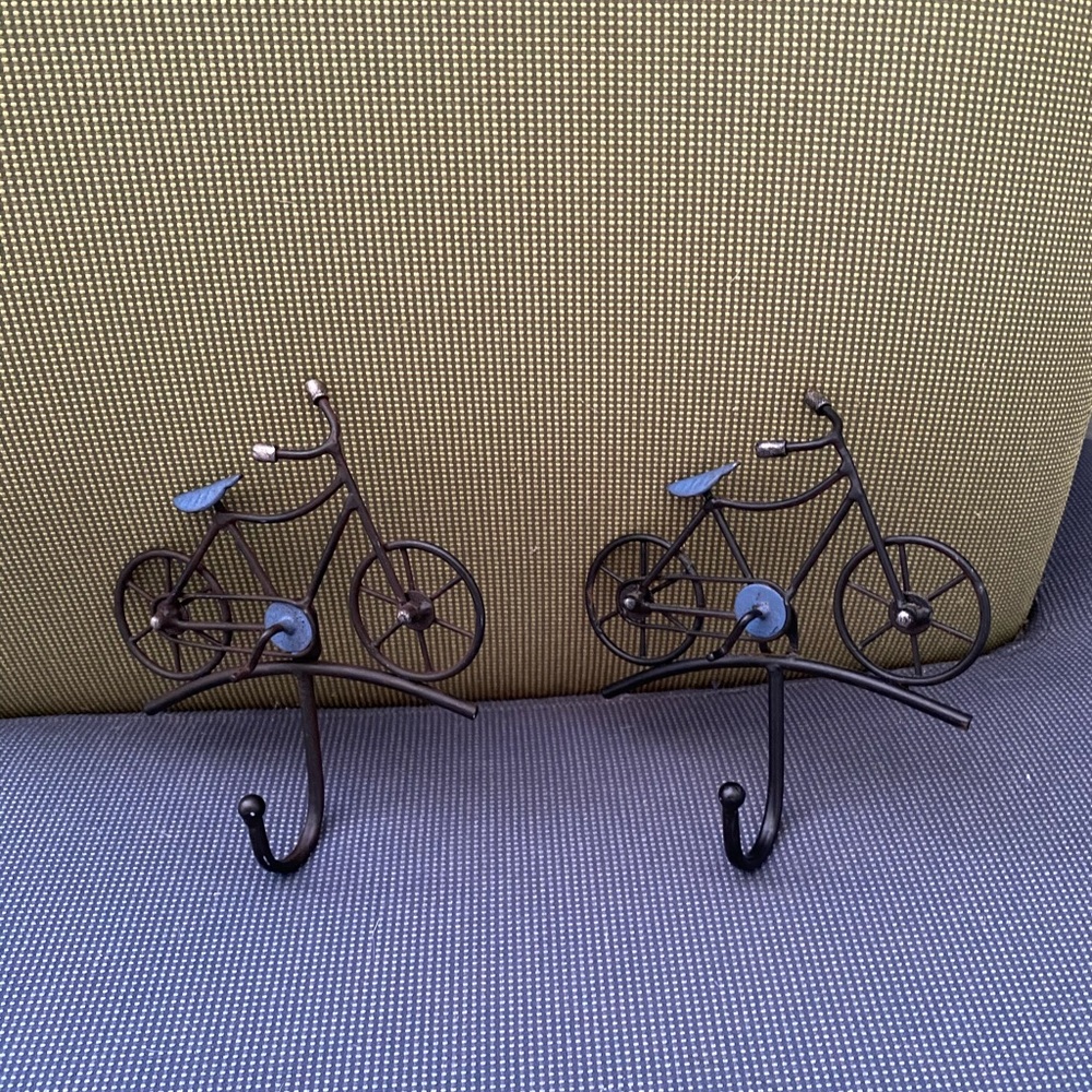 Mountable hook - mini bicycle shape - Picture 3 of 6